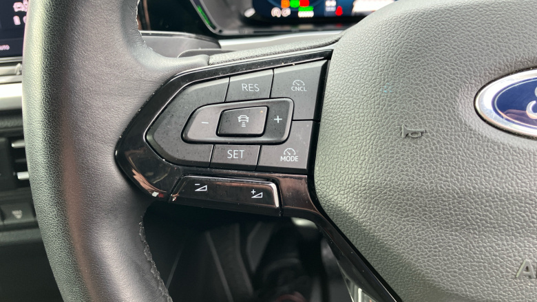 Ford Transit Connect 250 L2 Petrol 1.5 EcoBoost PHEV 150 Active FlexCab Van Auto